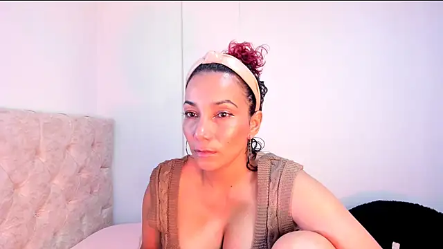 amber demons2021 online show from January 15, 8:37 pm