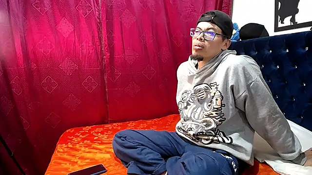 diego sw09 online show from December 2, 3:45 am