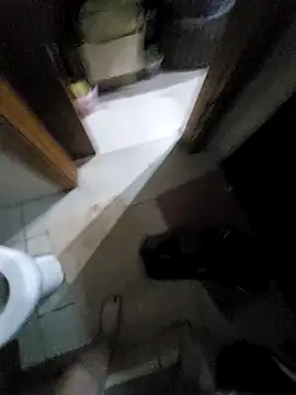 Snapshot of hotshotbad chatting on March 17, 11:21 pm hotshotbad online show from March 17, 11:21 pm