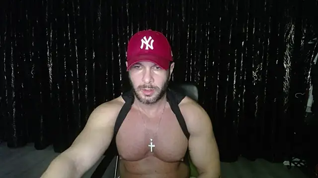 HotterLrgDom online show from January 23, 3:22 pm