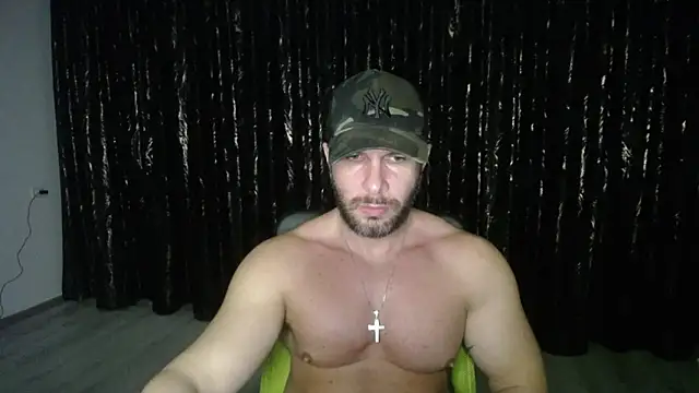 HotterLrgDom online show from January 25, 5:51 am
