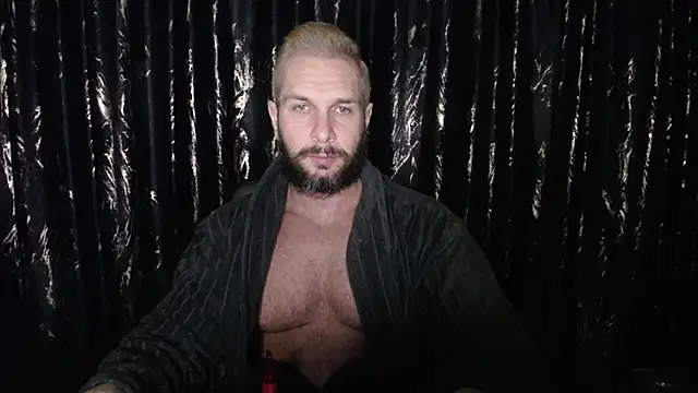 HotterLrgDom online show from February 13, 8:55 pm