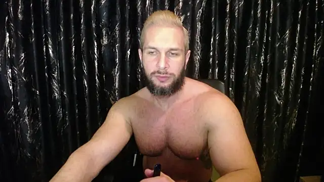 HotterLrgDom online show from February 20, 12:30 am