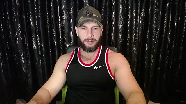 HotterLrgDom online show from March 7, 2:46 am