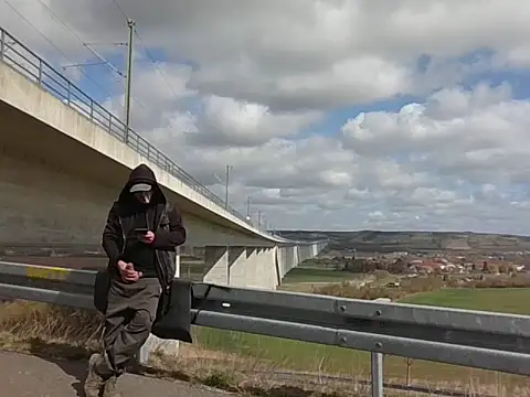 Snapshot of BigHenrySNC chatting on March 29, 10:59 am BigHenrySNC online show from March 29, 10:59 am