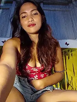 Snapshot of prettybella4u chatting on June 5, 2:29 am prettybella4u online show from June 5, 2:29 am