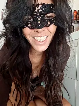 EmySkinny85 online show from November 23, 9:20 am