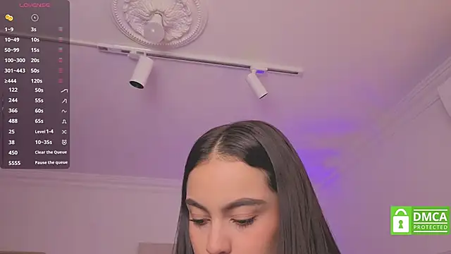 Aleejaa   online show from October 20, 11:32 am