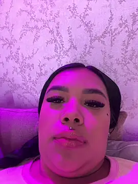 MarianaGarciaa   online show from June 14, 11:45 am