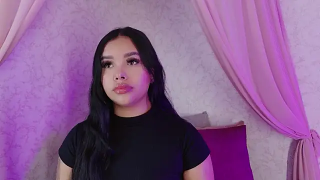 MarianaGarciaa   online show from July 23, 7:23 pm