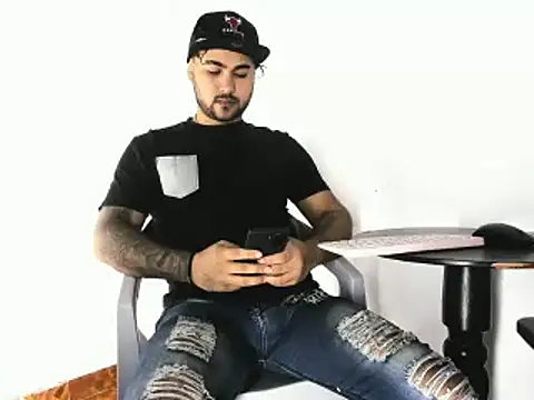 Sebas-hott online show from October 16, 10:33 pm