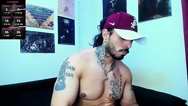 Snapshot of Van_Velckan chatting on February 16, 1:46 am Van Velckan online show from February 16, 1:46 am