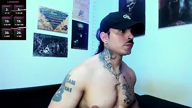 Snapshot of Van_Velckan chatting on February 28, 3:29 am Van Velckan online show from February 28, 3:29 am