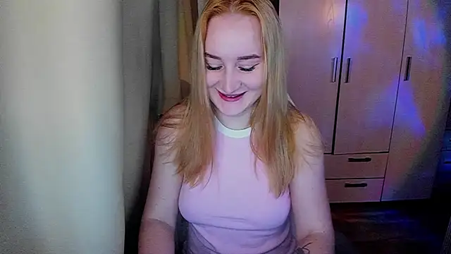 Snapshot of KeiraNight chatting on May 29, 1:14 am KeiraNight online show from May 29, 1:14 am