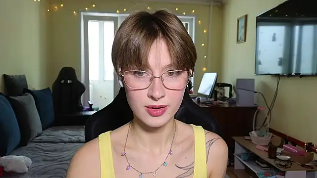 MalvinaBlum online show from January 13, 6:18 am