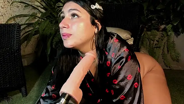 sabrinamilani online show from January 12, 6:17 am