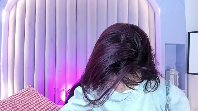 alaia-rogers online show from November 6, 11:55 am