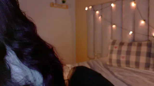 alaia-rogers online show from January 14, 11:49 am