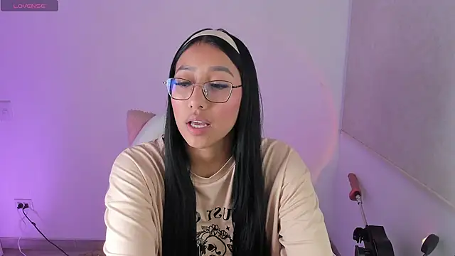 isa bellaa0 online show from February 4, 1:00 am