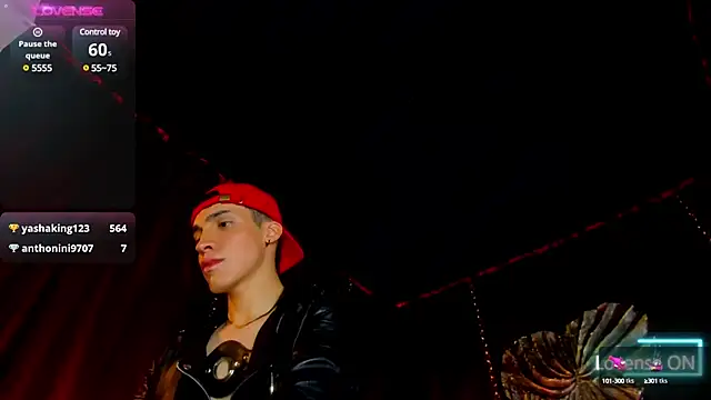 Snapshot of Angel_Snowhotxxx chatting on January 8, 6:09 pm Angel Snowhotxxx online show from January 8, 6:09 pm