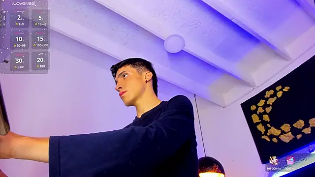 Snapshot of Angel_Snowhotxxx chatting on January 9, 2:07 pm Angel Snowhotxxx online show from January 9, 2:07 pm