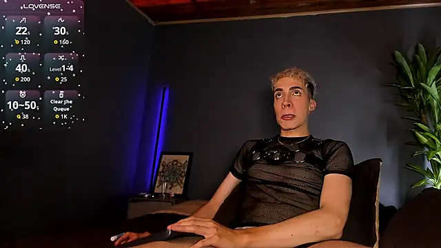 Snapshot of Angel_Snowhotxxx chatting on November 8, 2:17 pm Angel Snowhotxxx online show from November 8, 2:17 pm