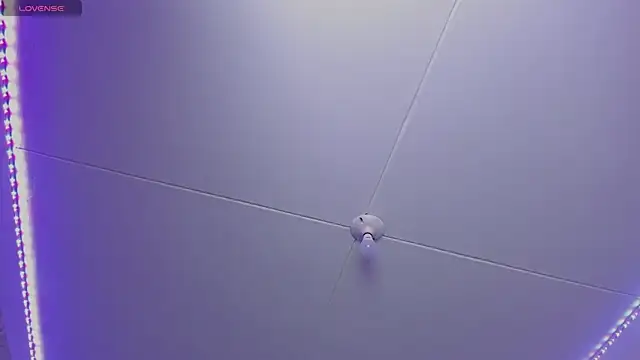 Snapshot of SebasFallon chatting on March 7, 5:17 pm SebasFallon online show from March 7, 5:17 pm