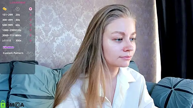 Snapshot of Polumna_cute chatting on May 10, 10:09 am Polumna cute online show from May 10, 10:09 am