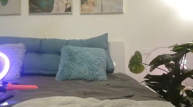 Snapshot of mayabsexy chatting on December 13, 8:41 am mayabsexy online show from December 13, 8:41 am