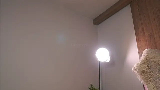 Bella-Franco online show from July 23, 4:49 pm