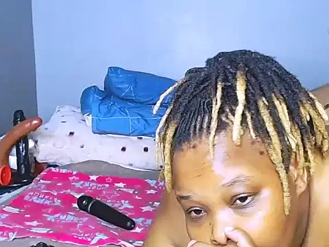 fatafricanqueen online show from October 10, 10:09 pm