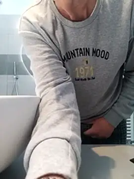 MATTIS11 online show from February 1, 9:08 am