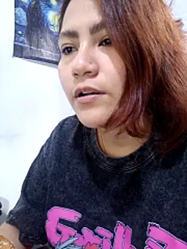 Snapshot of ZUCAAT chatting on February 14, 4:20 am ZUCAAT online show from February 14, 4:20 am