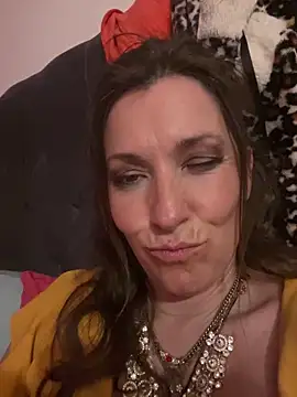Lwhite1 online show from May 31, 10:33 pm