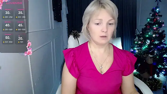 Juarnea online show from December 20, 9:28 pm