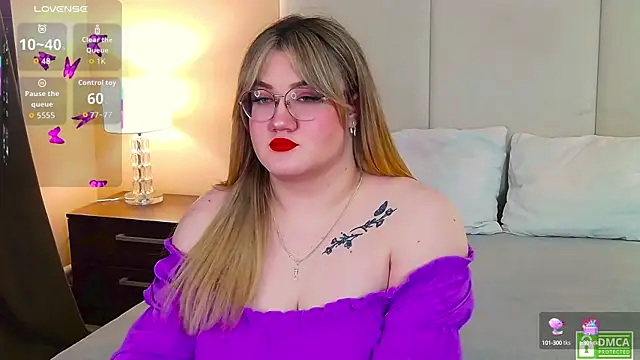 Snapshot of Nancy_Mooree chatting on September 22, 1:02 pm Nancy Mooree online show from September 22, 1:02 pm