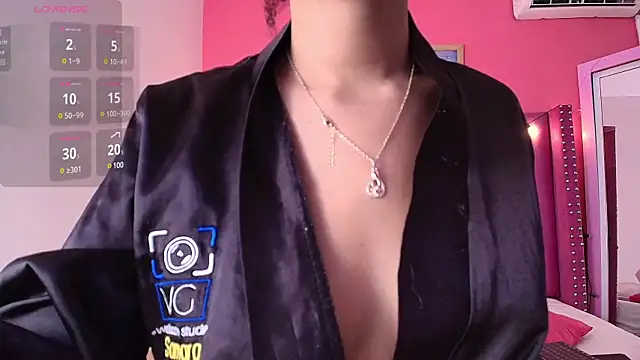 Snapshot of littleebonny chatting on January 16, 1:14 pm littleebonny online show from January 16, 1:14 pm