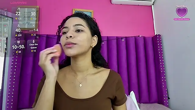 Snapshot of littleebonny chatting on March 16, 12:53 pm littleebonny online show from March 16, 12:53 pm