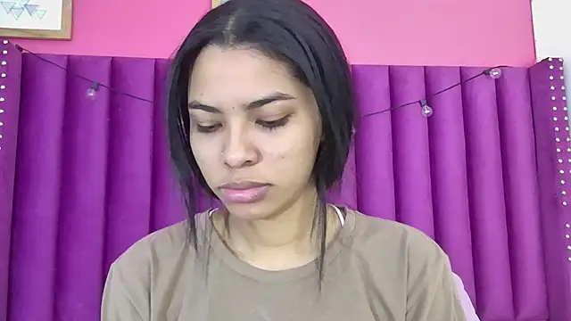 Snapshot of littleebonny chatting on March 24, 12:32 pm littleebonny online show from March 24, 12:32 pm