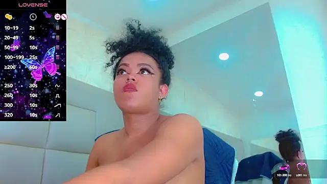 KayleighDreams  online show from January 18, 6:13 am