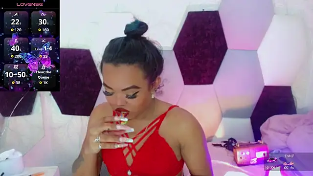 Snapshot of KayleighDreams_ chatting on February 11, 4:50 am KayleighDreams online show from February 11, 4:50 am