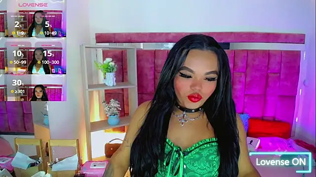 KayleighDreams  online show from June 6, 3:17 pm
