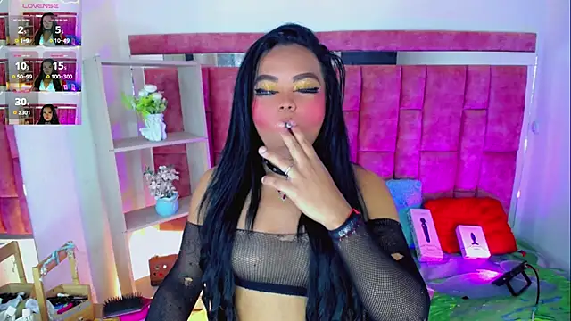 KayleighDreams  online show from June 30, 4:02 am