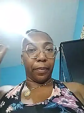 dirtyvictoria online show from June 12, 7:24 pm