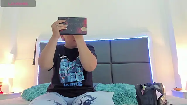 Aslhyn Gomez online show from September 15, 6:08 pm