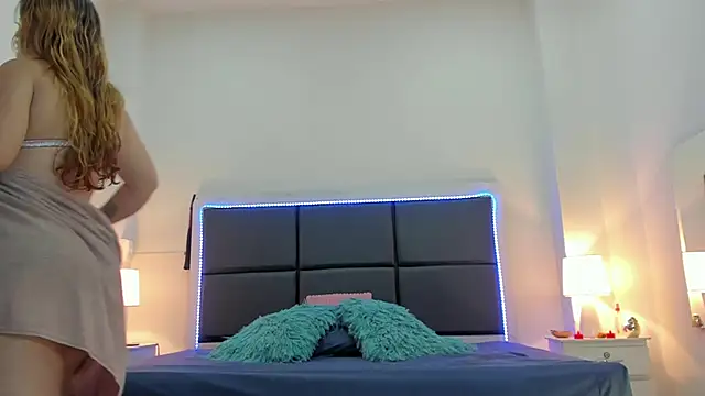 Aslhyn Gomez online show from October 2, 7:43 pm