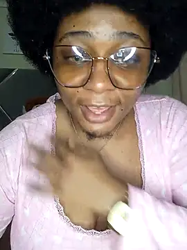 CocoBootyyy online show from September 28, 10:15 pm