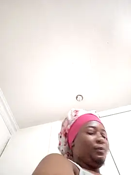 Snapshot of CocoBootyyy chatting on February 4, 4:02 pm CocoBootyyy online show from February 4, 4:02 pm