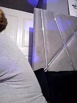 CocoBootyyy online show from April 22, 10:11 pm