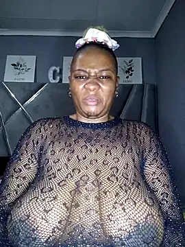CocoBootyyy online show from June 11, 4:54 am